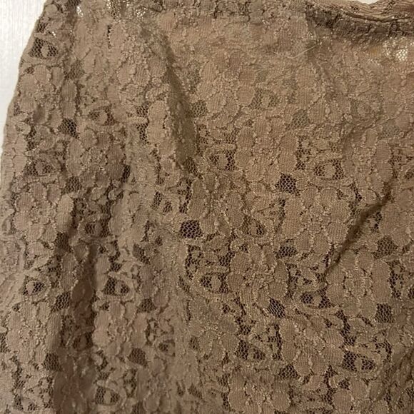 Lace nude bralette top - Picture 2 of 3